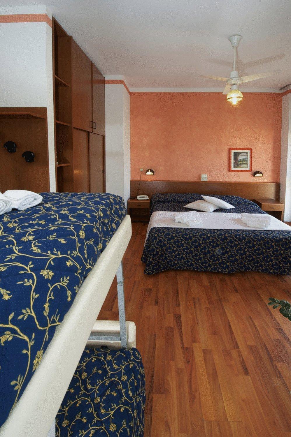 Hotel Mediterraneo Pesaro Buitenkant foto
